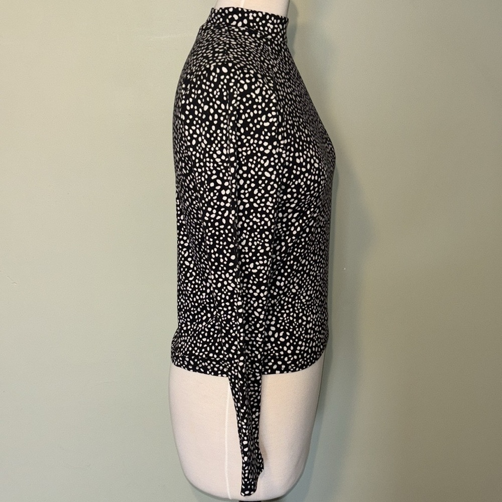GAZE Black and White polka dots mini turtleneck long sleeve women’s size medium - Picture 5 of 7